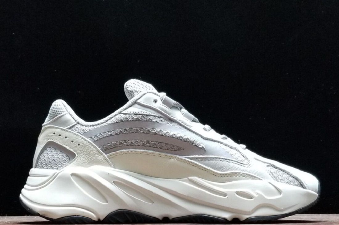 Yeezy 700 V2 Static Rep 1:1 Shoes for Sale (2)
